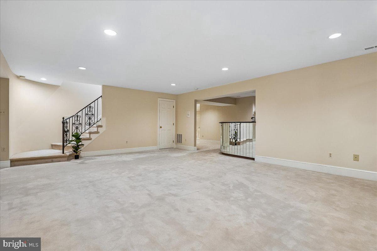8013 Greenwich Woods Drive photo 88