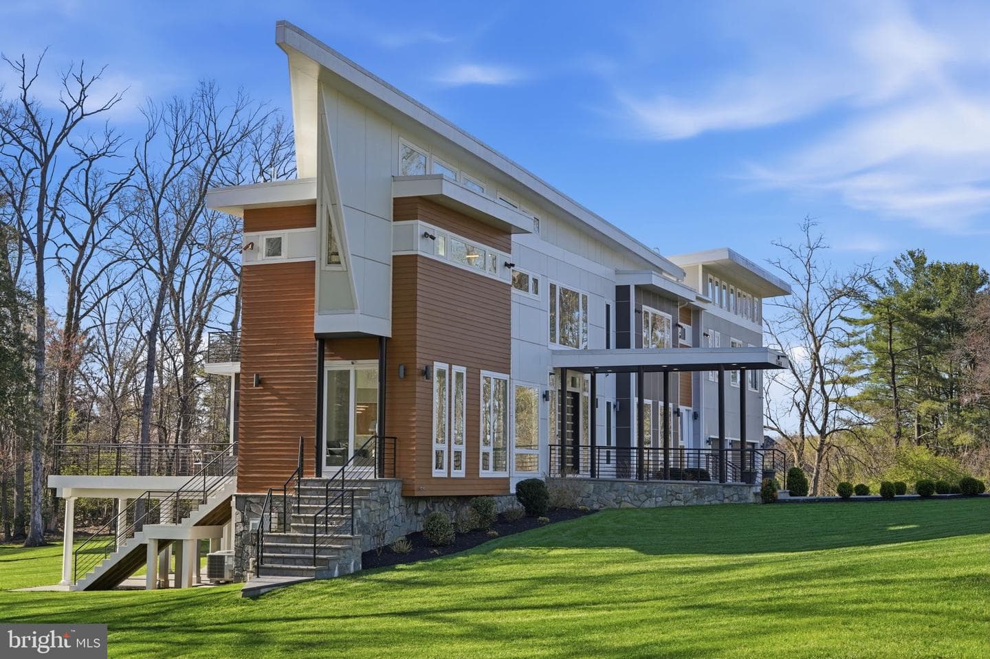 2368 Hunter Mill Rd, Vienna
