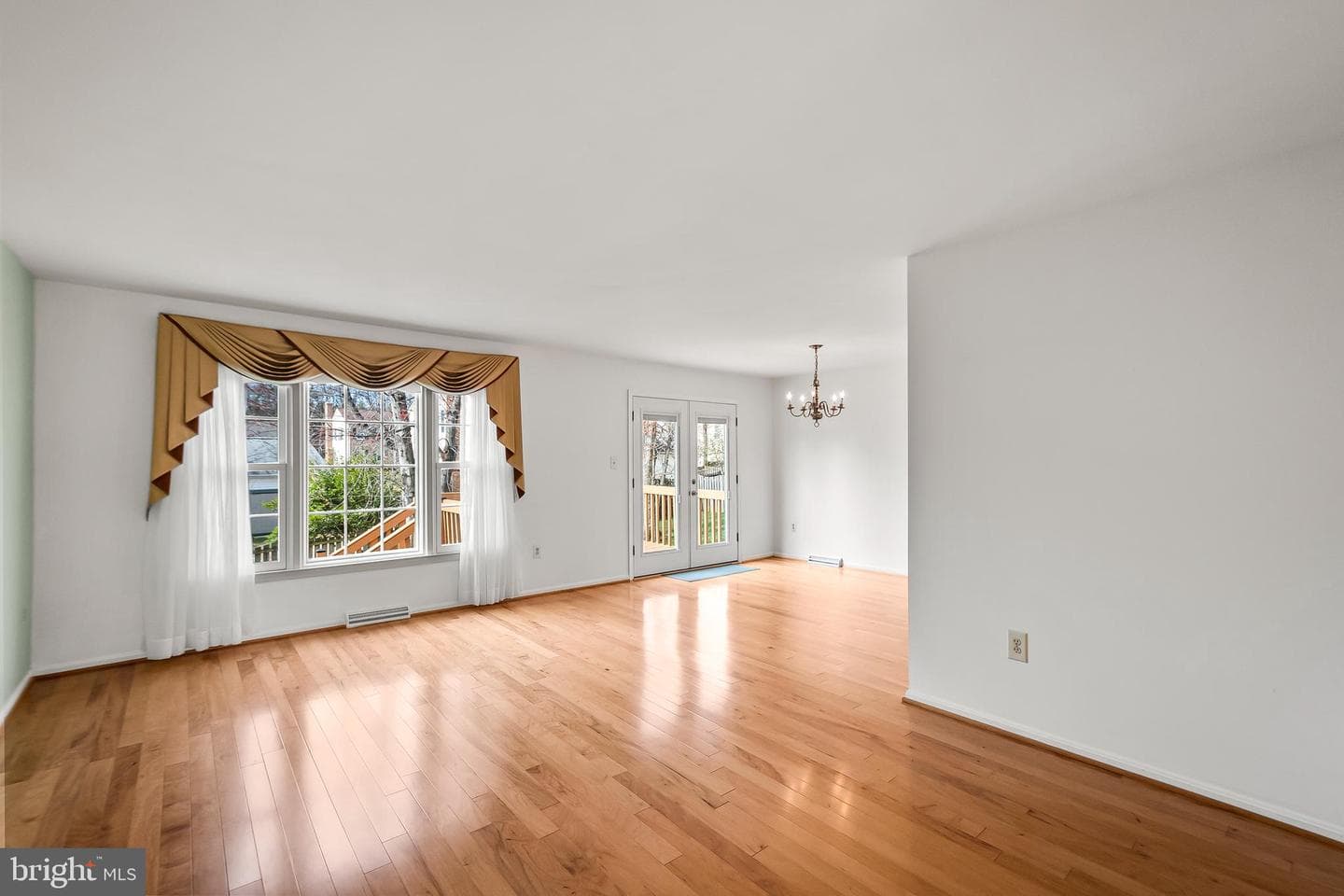 9005 Penn Manor Court photo 4