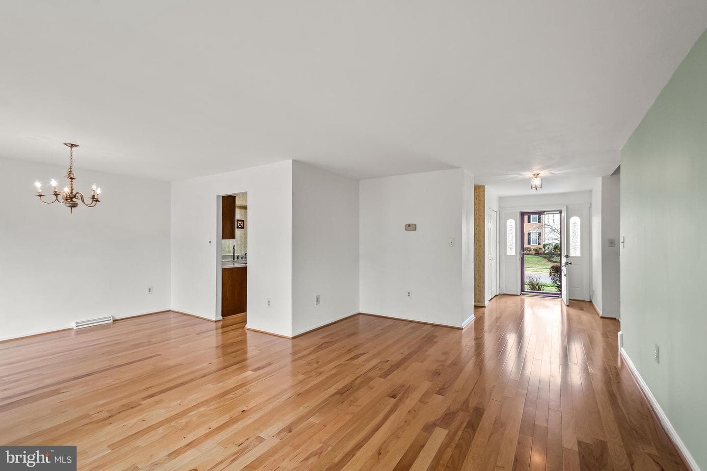 9005 Penn Manor Court photo 7