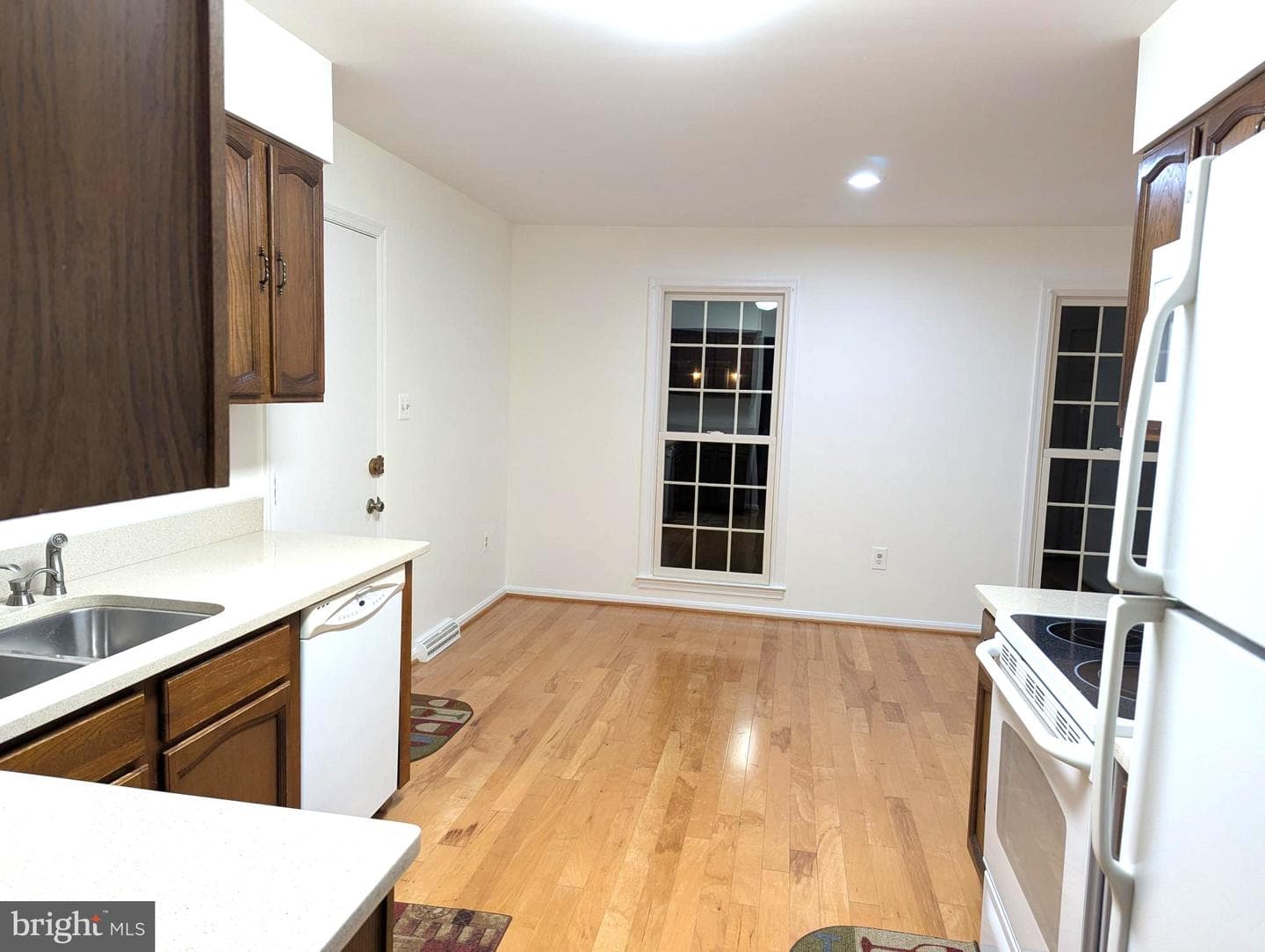 9005 Penn Manor Court photo 9
