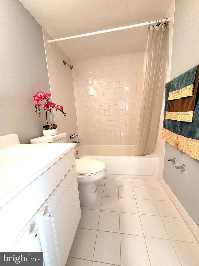 9800 Kingsbridge Drive #2 photo 23