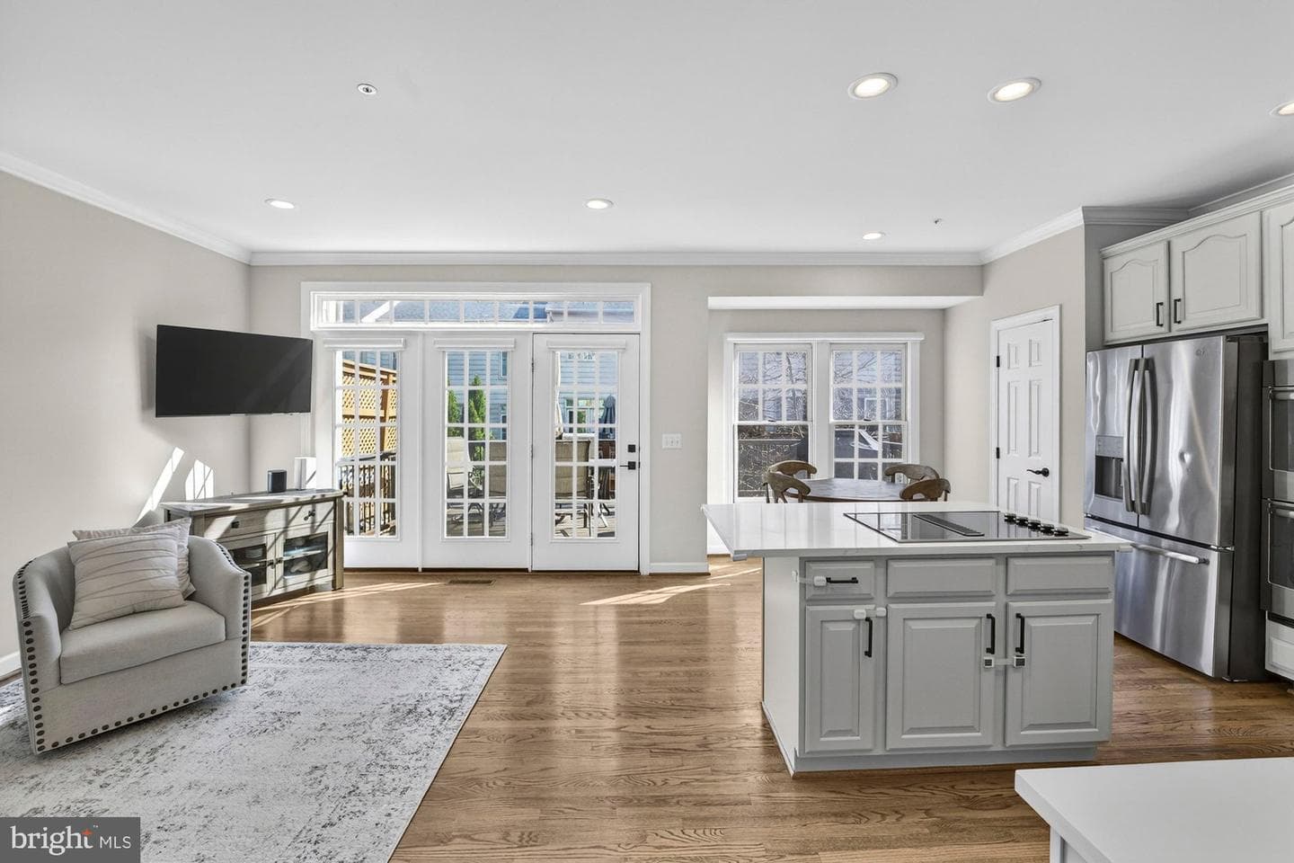 1807 Brentridge Street photo 24