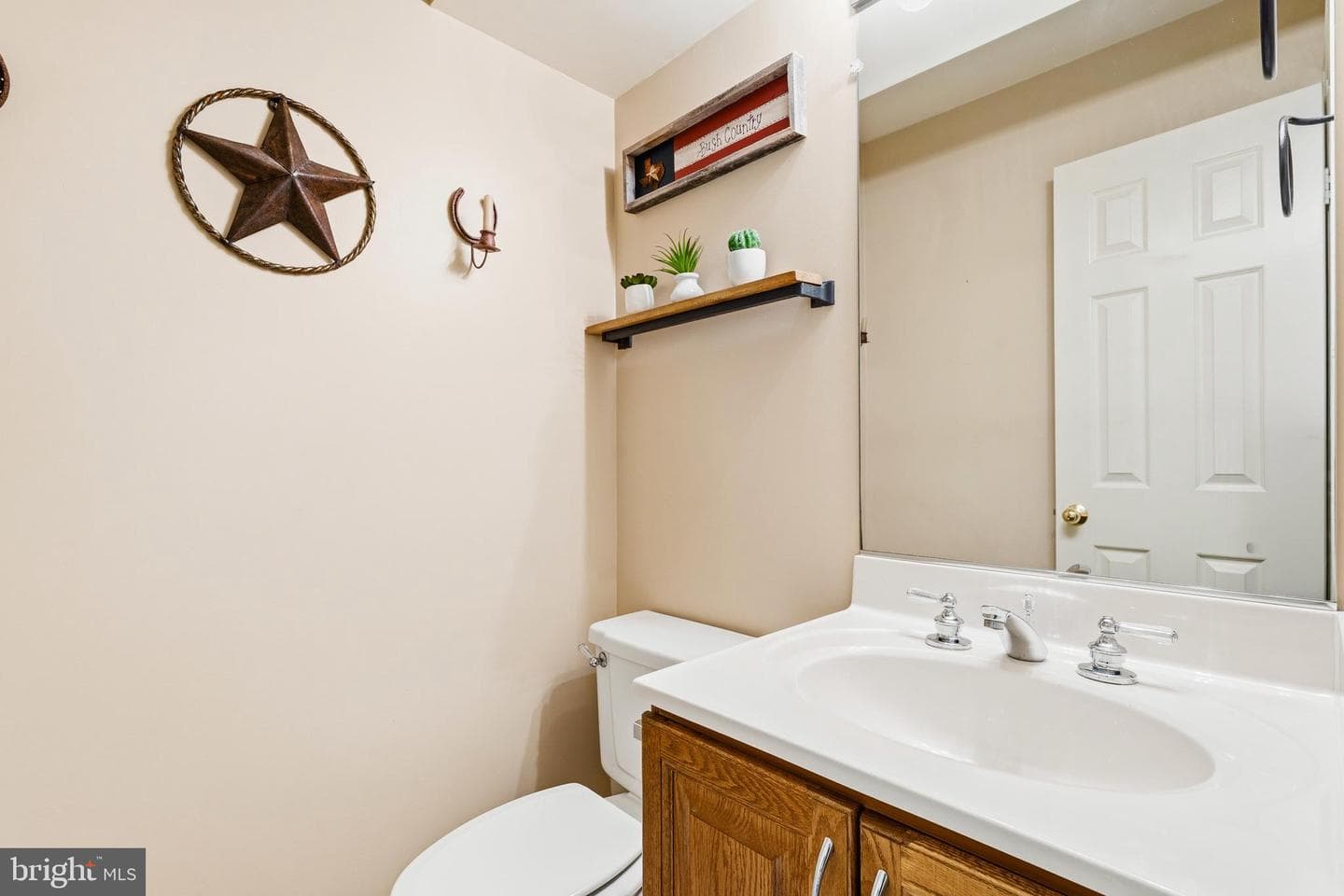 6518 Milva Lane photo 9
