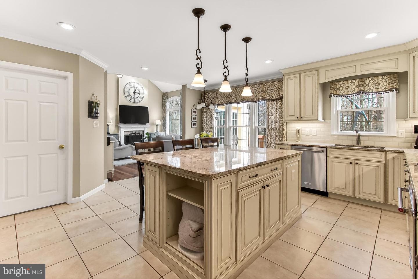 9527 Crosspointe Drive photo 22