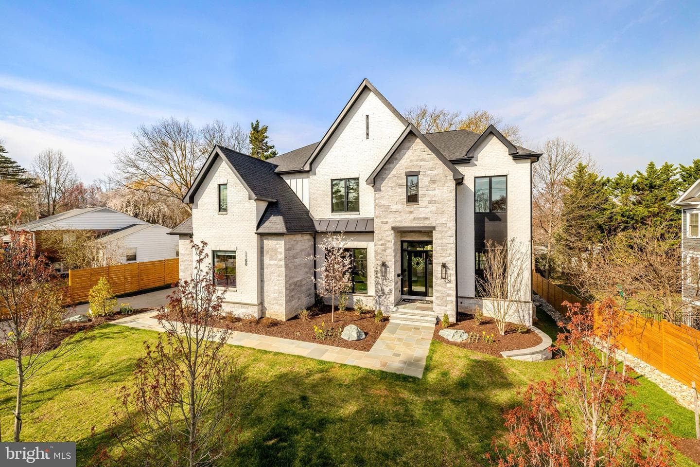 1100 Balls Hill Road photo 2