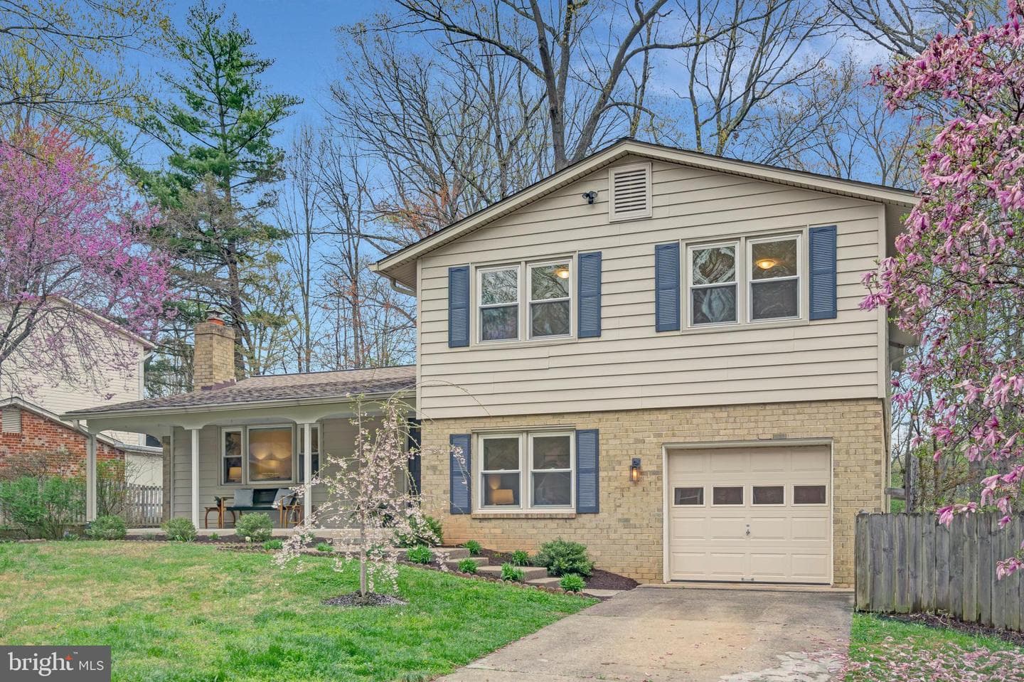 10424 Collingham Drive photo 2