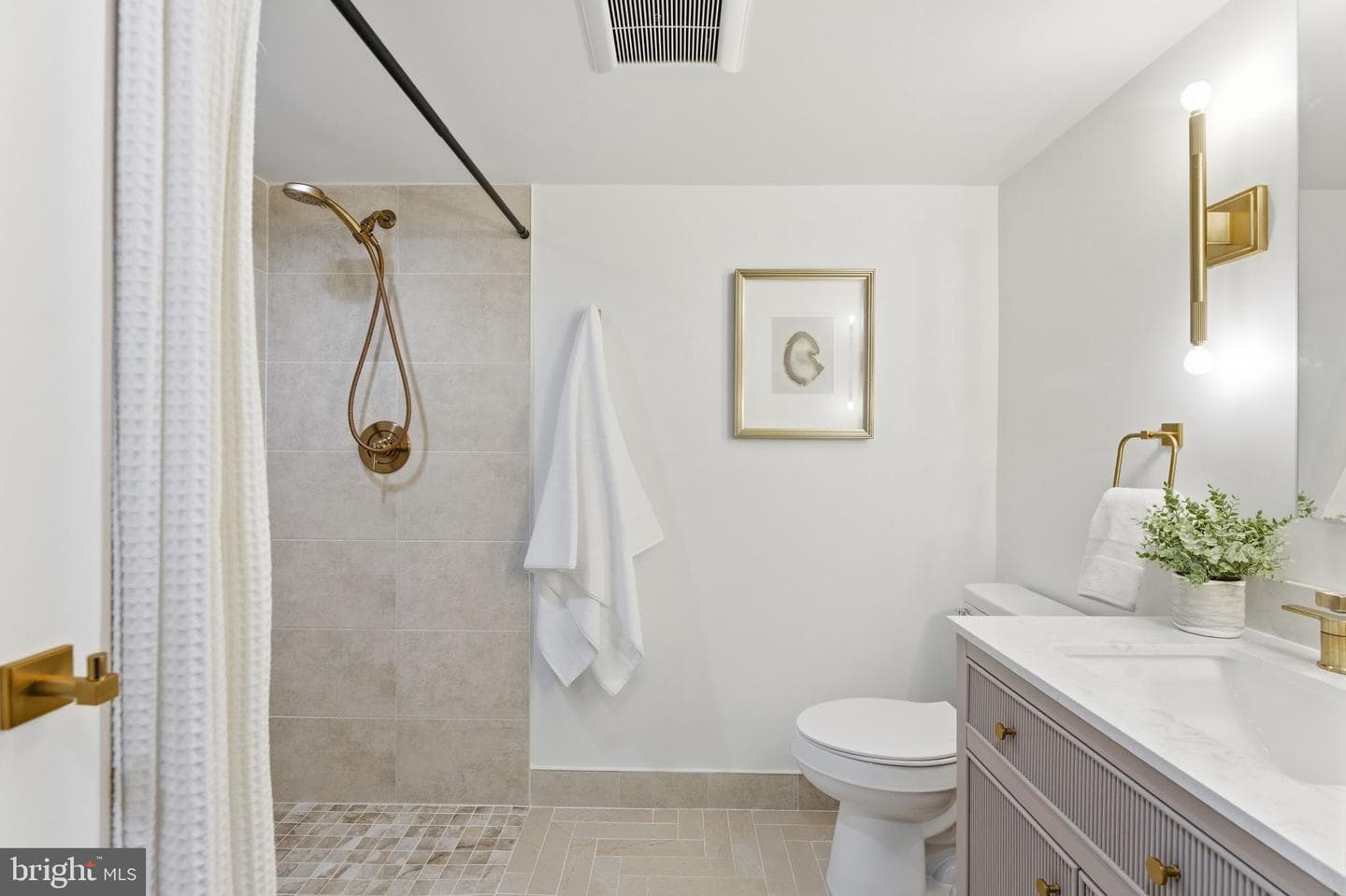 8615 Kerry Lane photo 39
