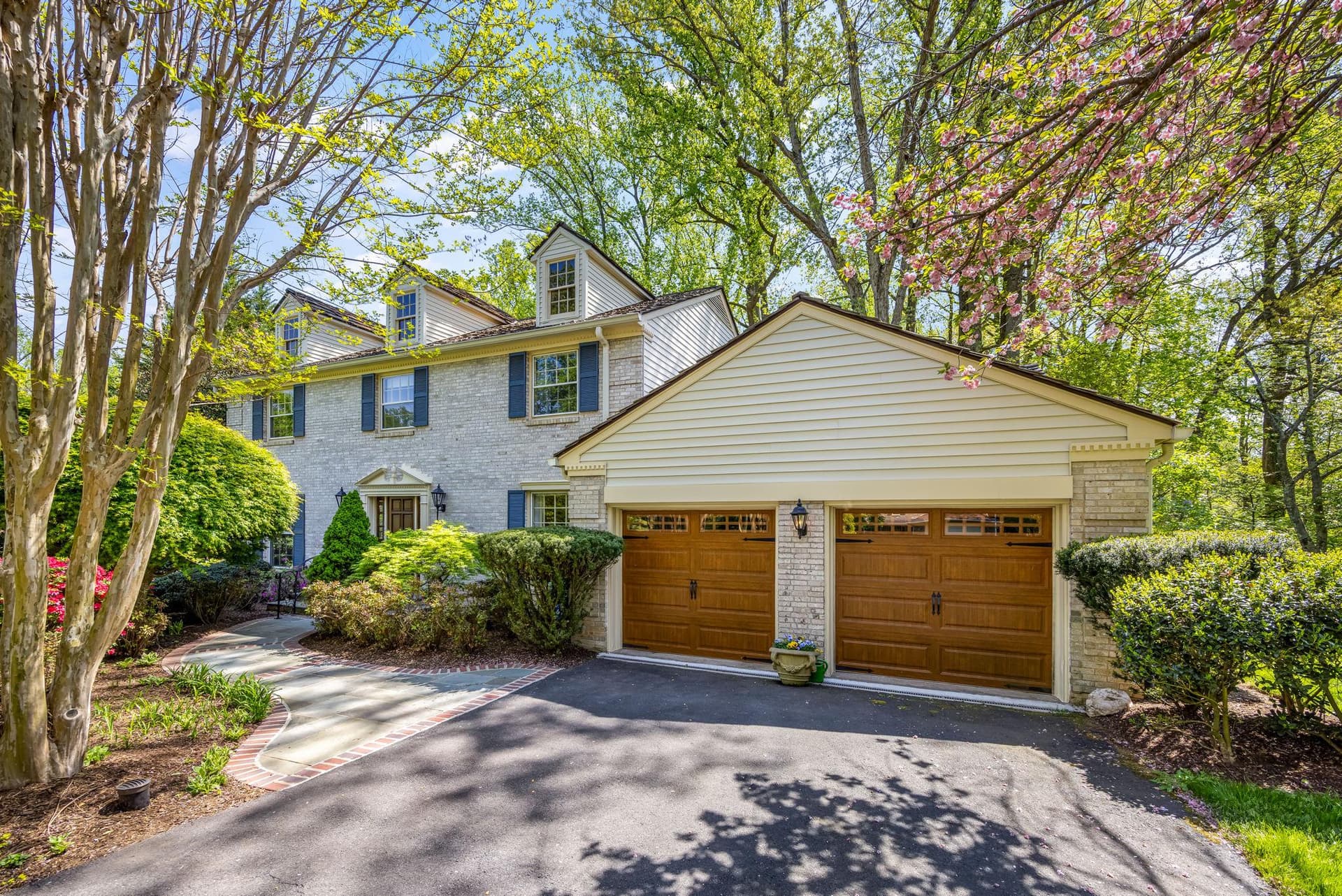718 Ridge Drive