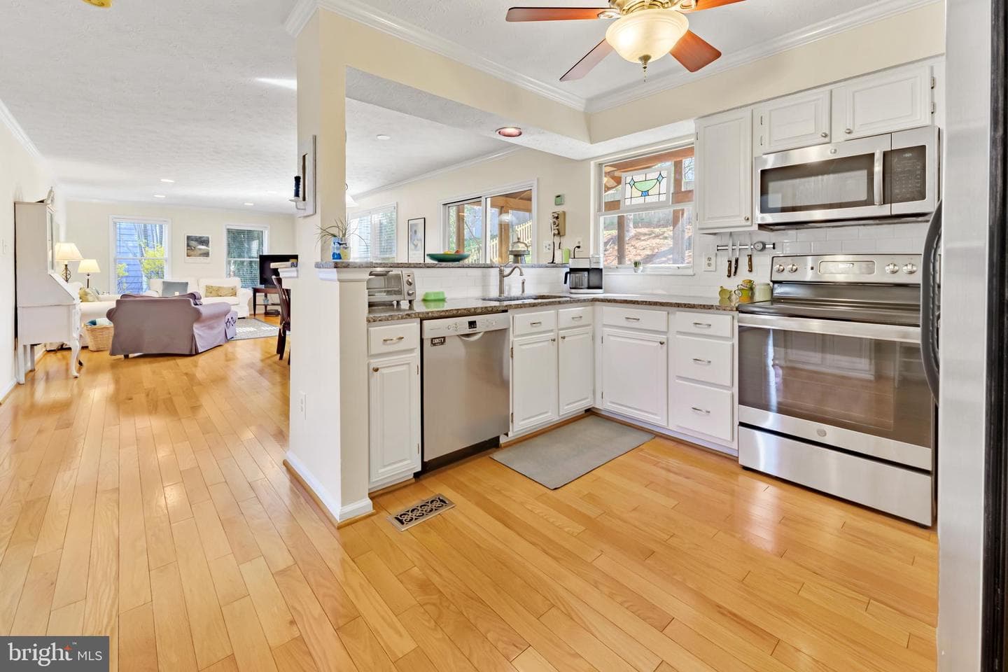 1431 Flynn Court photo 7