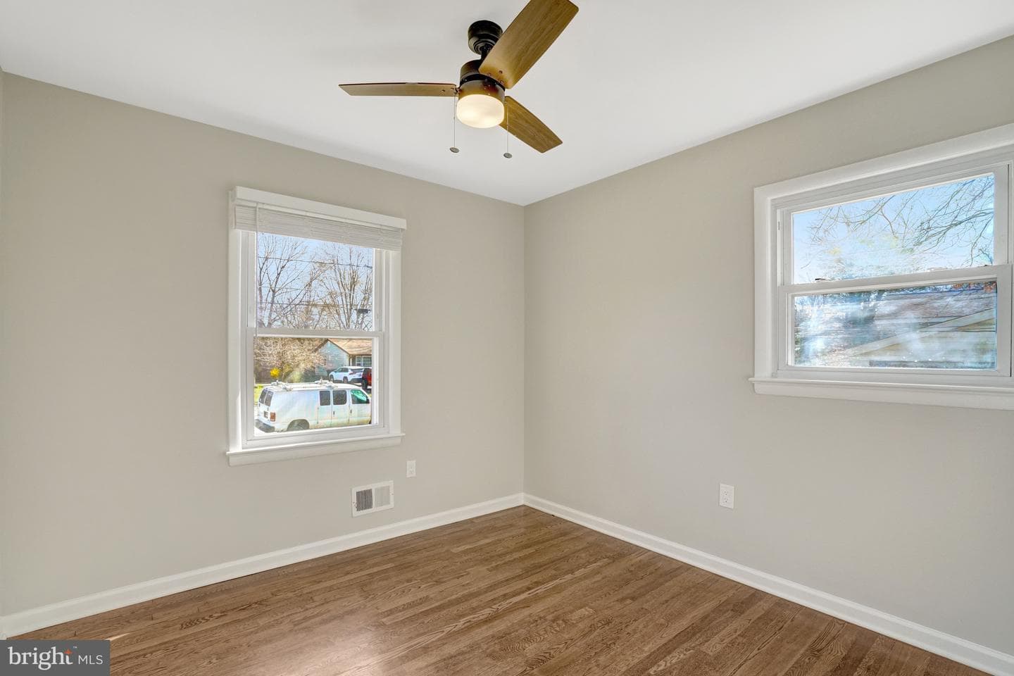 8206 Ackley Street photo 24