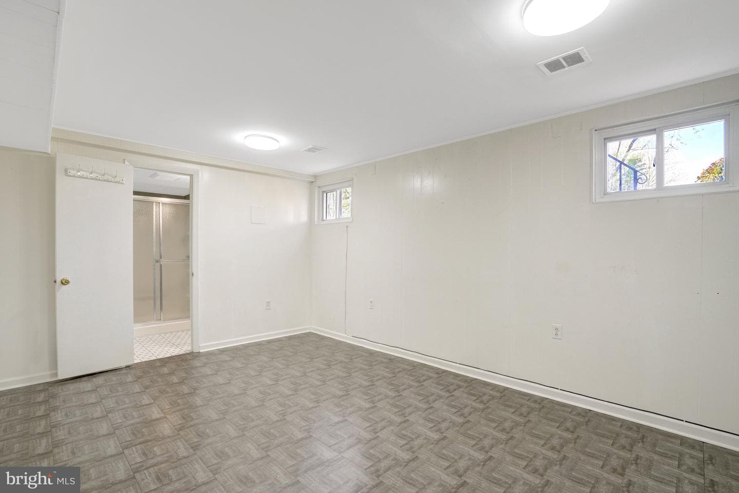8206 Ackley Street photo 31