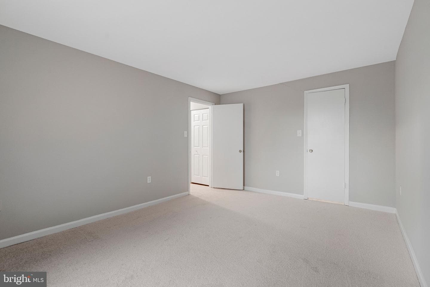 1916 Wilson Lane #202 photo 28