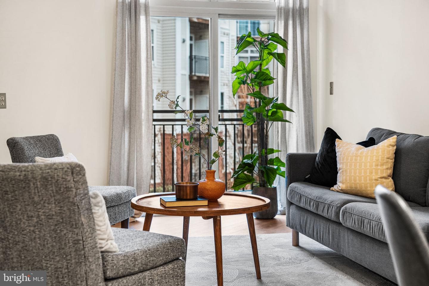 2665 Prosperity Avenue #231 photo 10