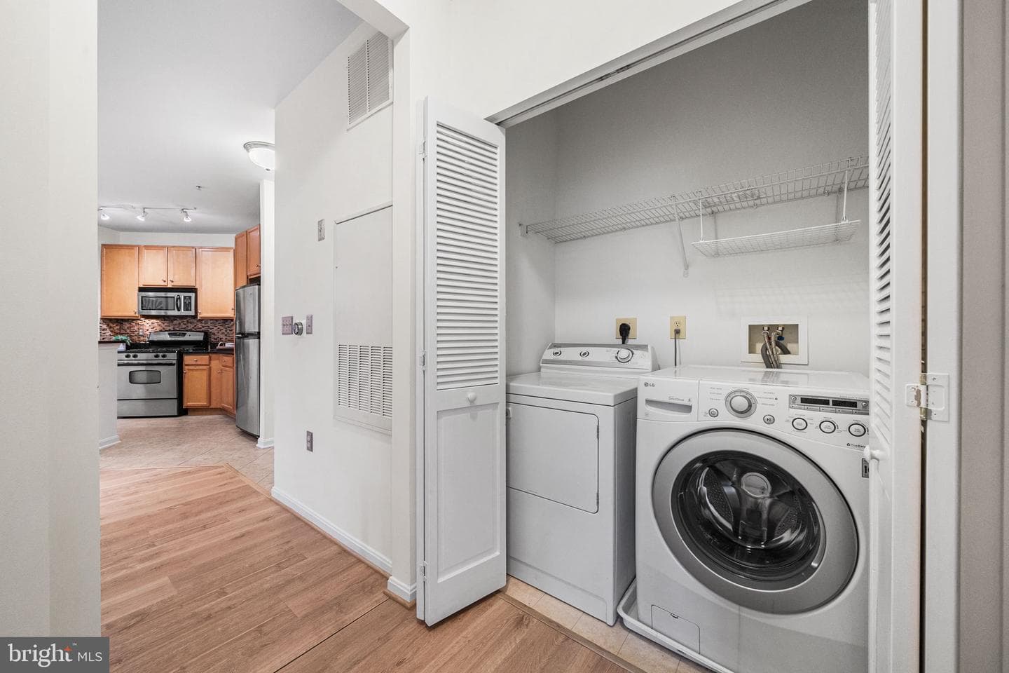 2665 Prosperity Avenue #231 photo 16