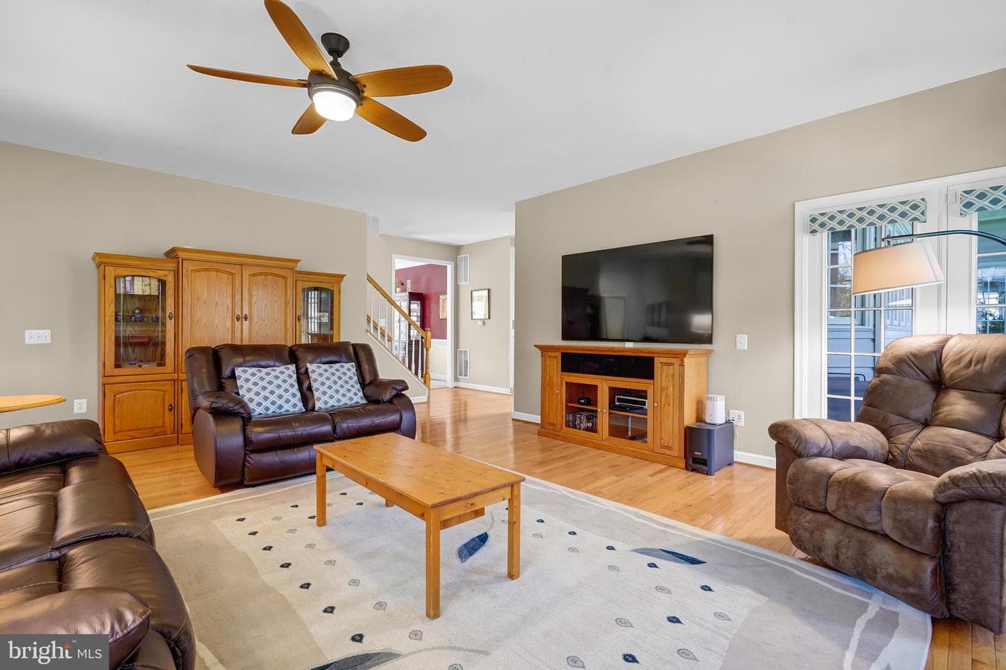7366 Hunters Oak Court photo 14