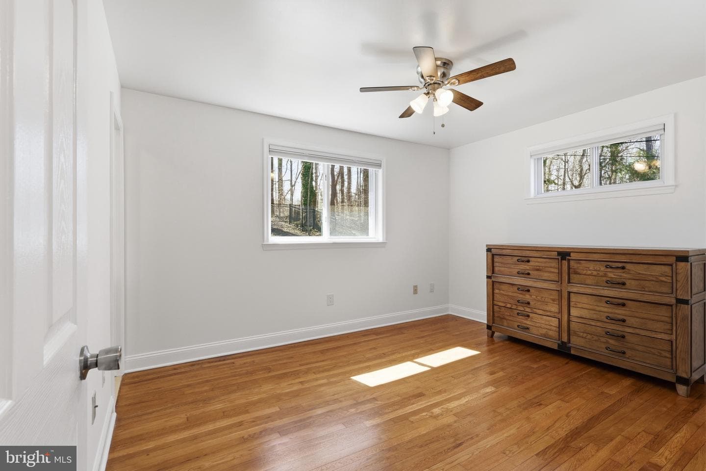 5613 Eastbourne Drive photo 15