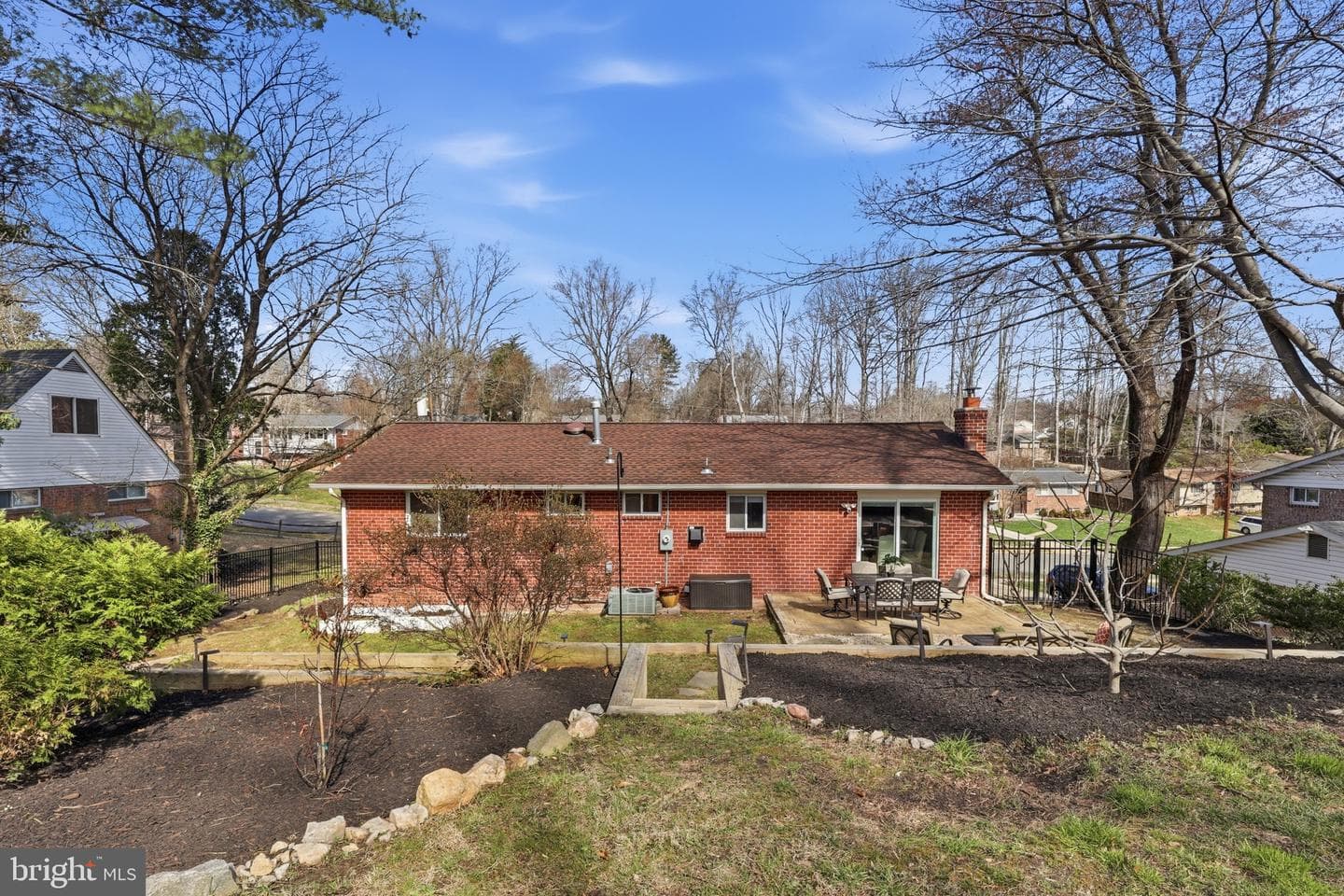 5613 Eastbourne Drive photo 29