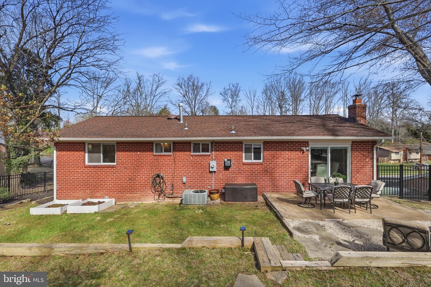 5613 Eastbourne Drive photo 30