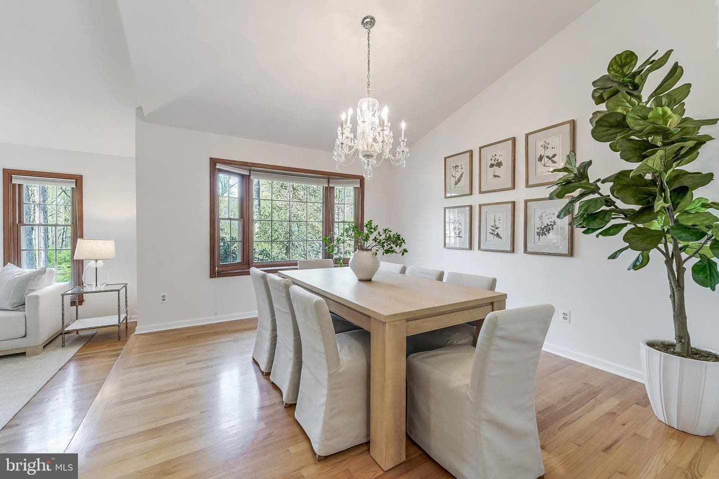 1807 Abbey Glen photo 16