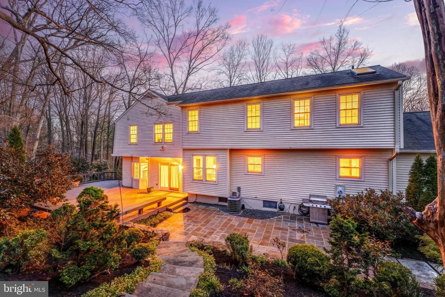 1807 Abbey Glen photo 3