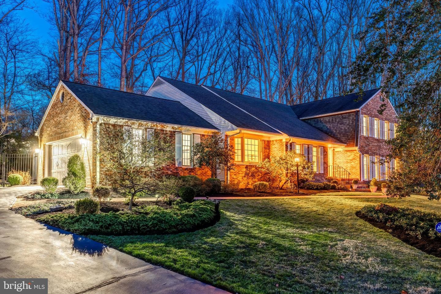 1807 Abbey Glen photo 5