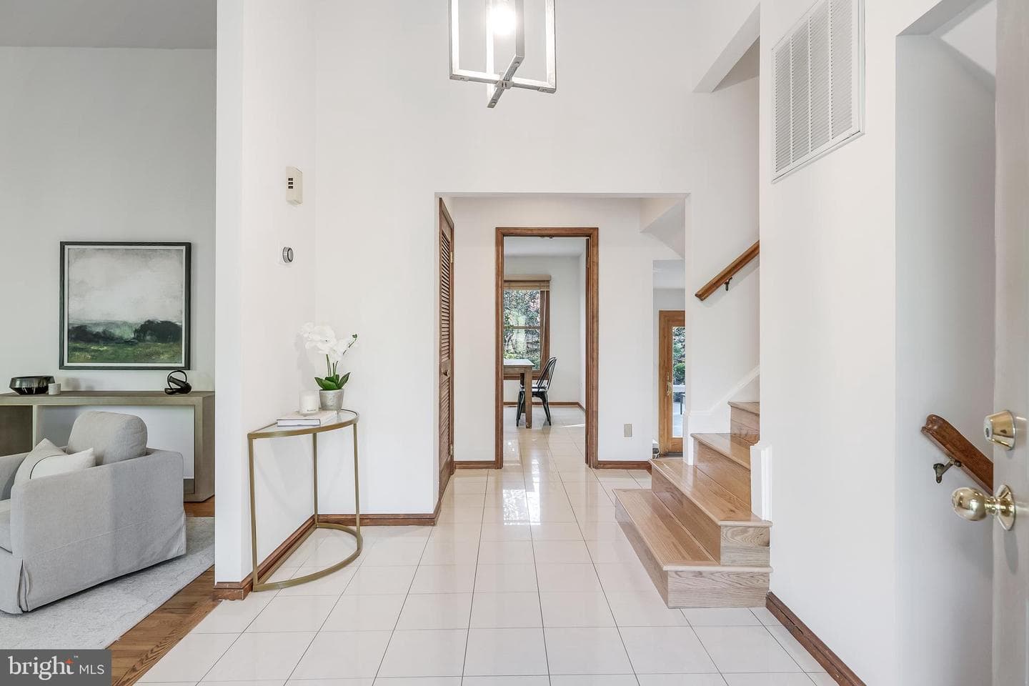 1807 Abbey Glen photo 6