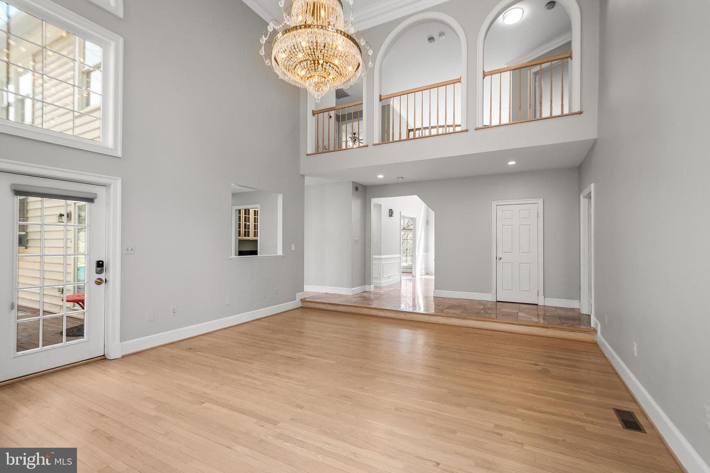 12187 Brecknock Street photo 8