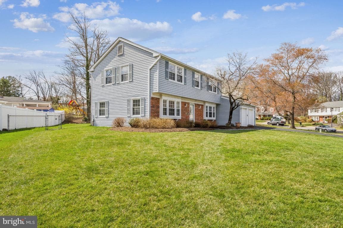 13140 Madonna Lane photo 3
