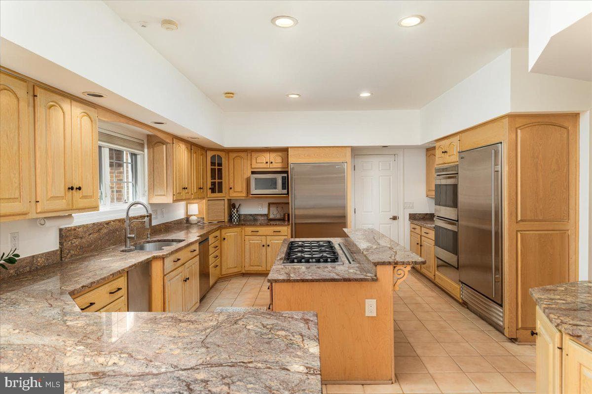 532 Walker Rd photo 28