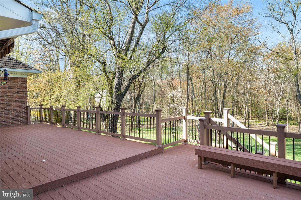 532 Walker Rd photo 70