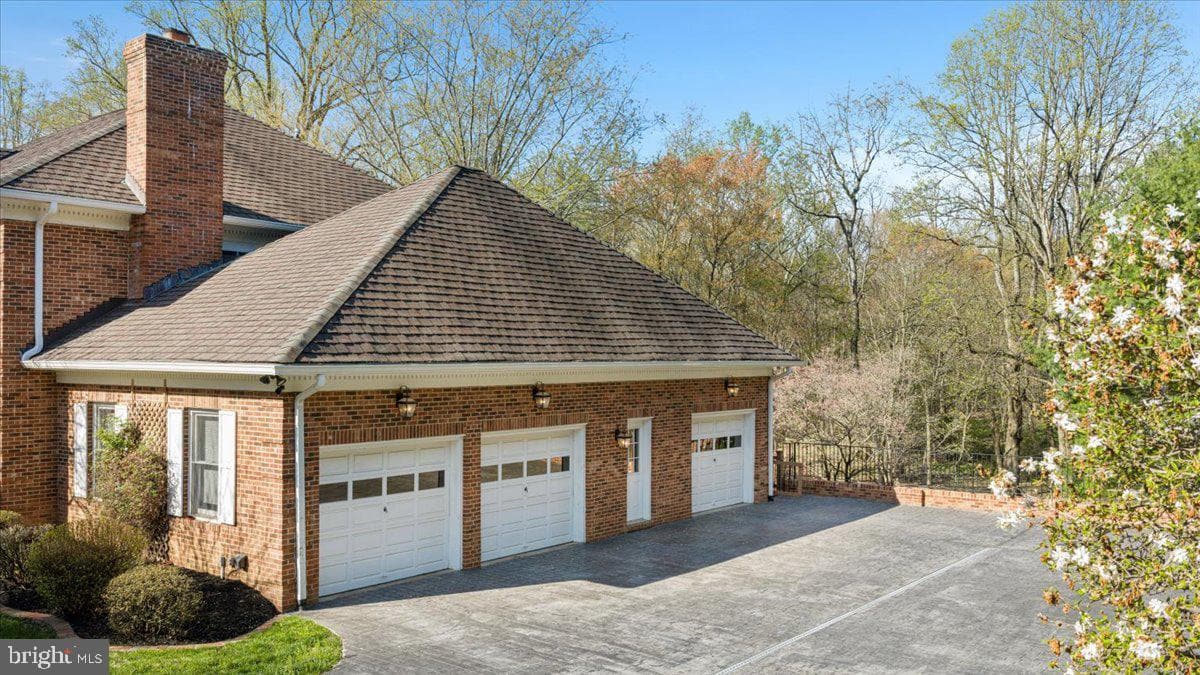 532 Walker Rd photo 76