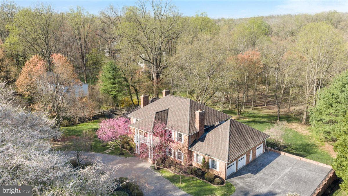 532 Walker Rd photo 78