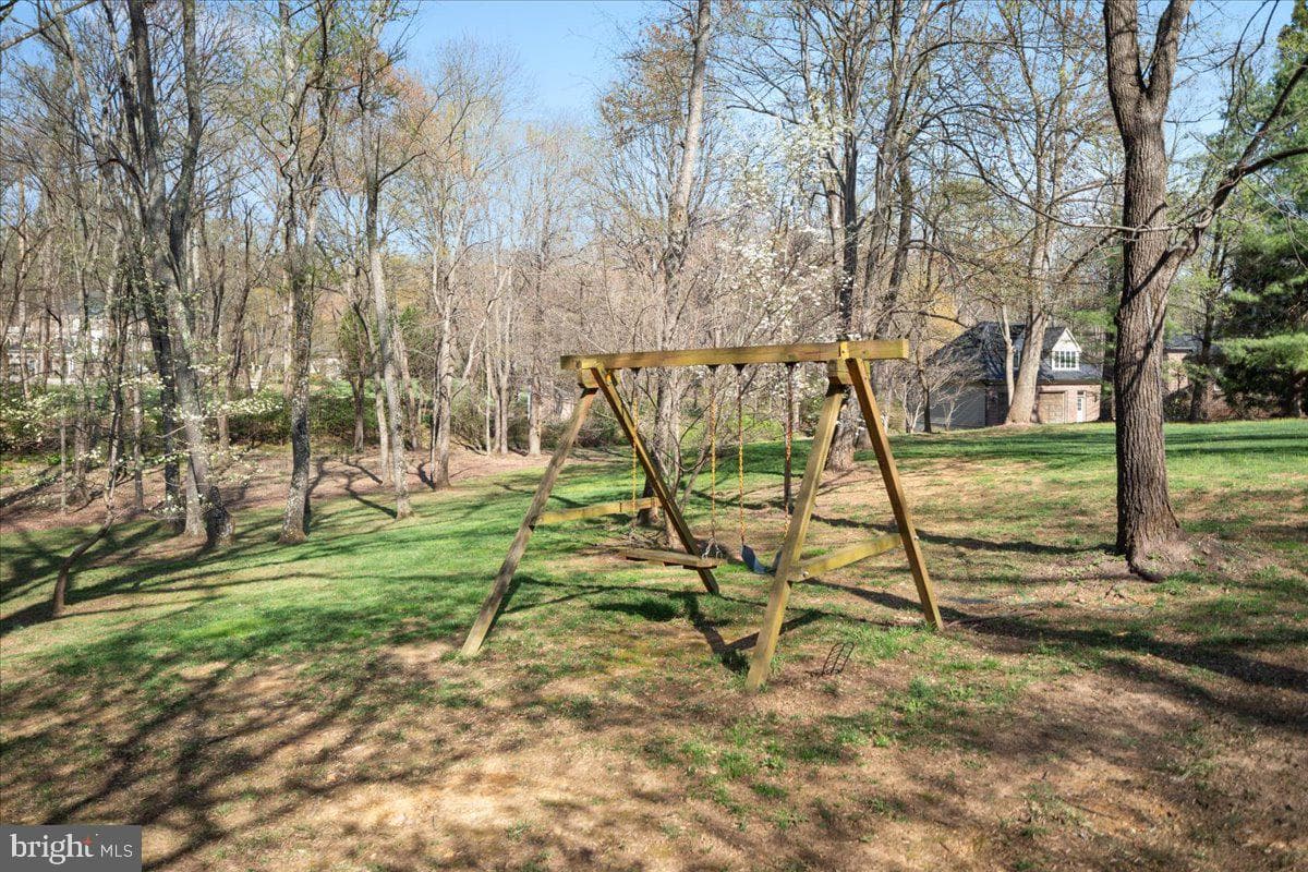 532 Walker Rd photo 85