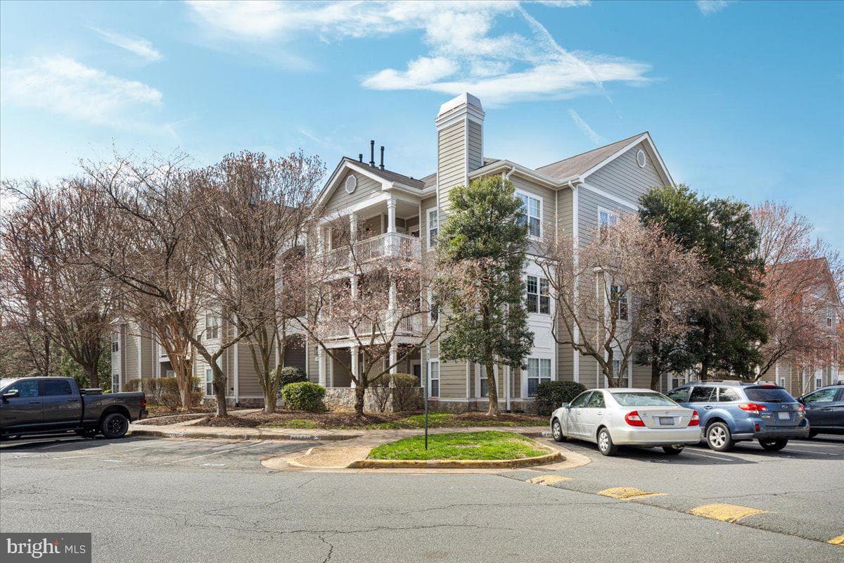 1705 Lake Shore Crest Drive #25 photo 24