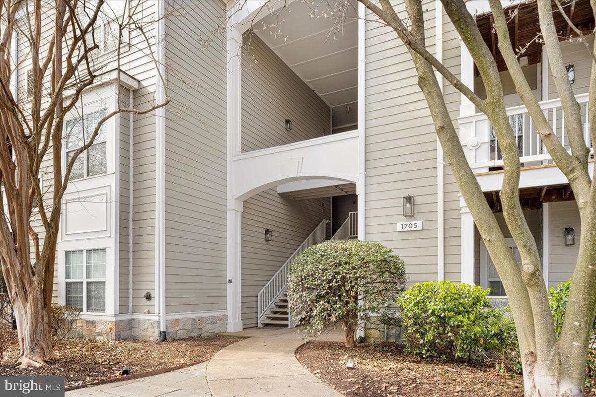 1705 Lake Shore Crest Drive #25 photo 28