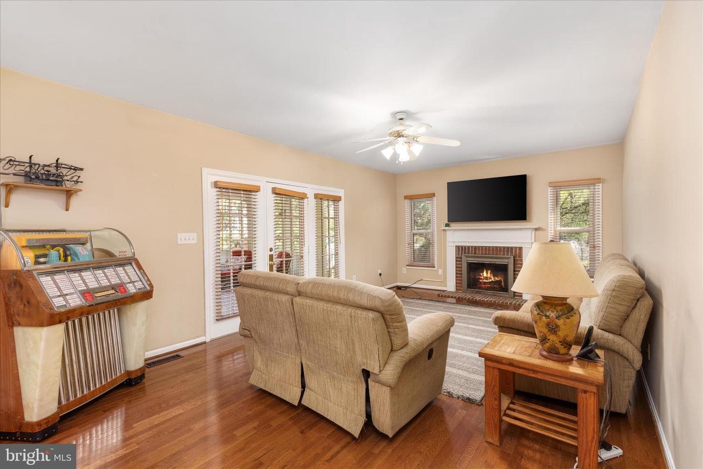 408 Woodgrove Court photo 16