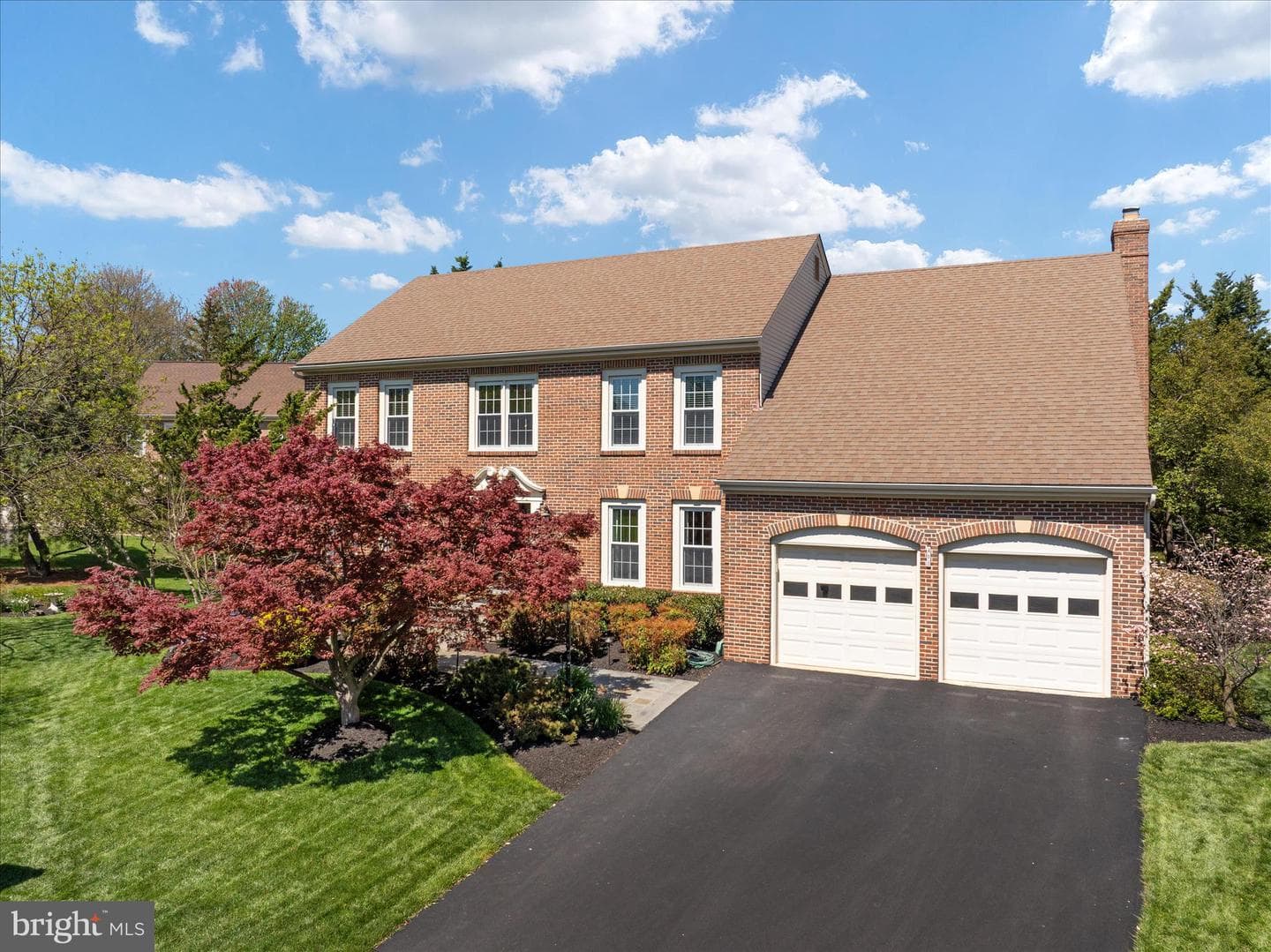 408 Woodgrove Court photo 2