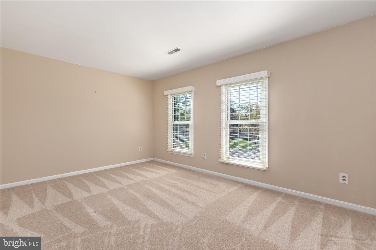 408 Woodgrove Court photo 27