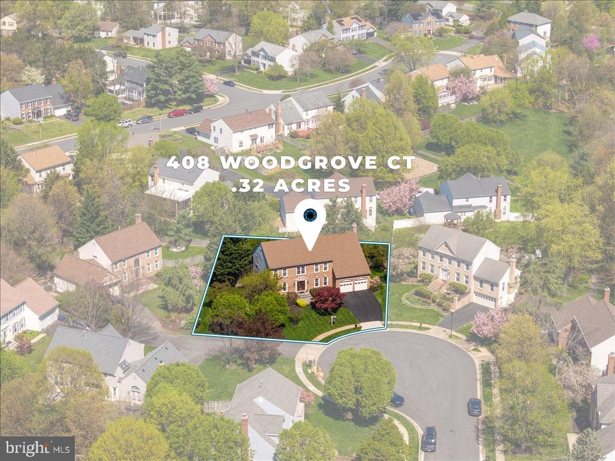 408 Woodgrove Court photo 37
