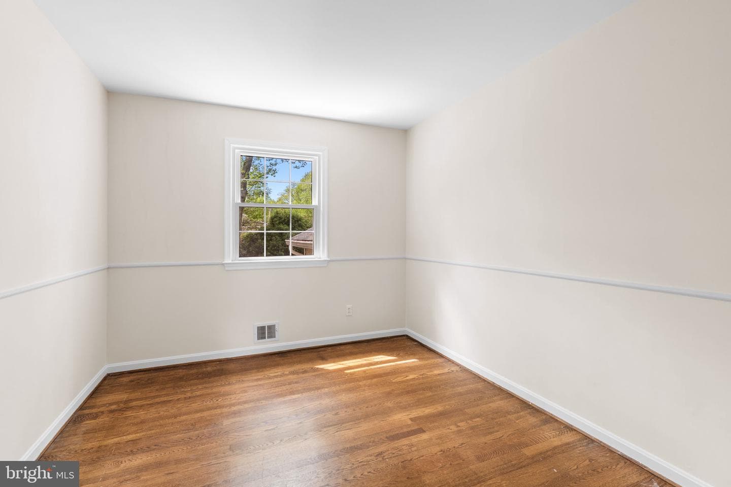 2418 Lancaster Court photo 19
