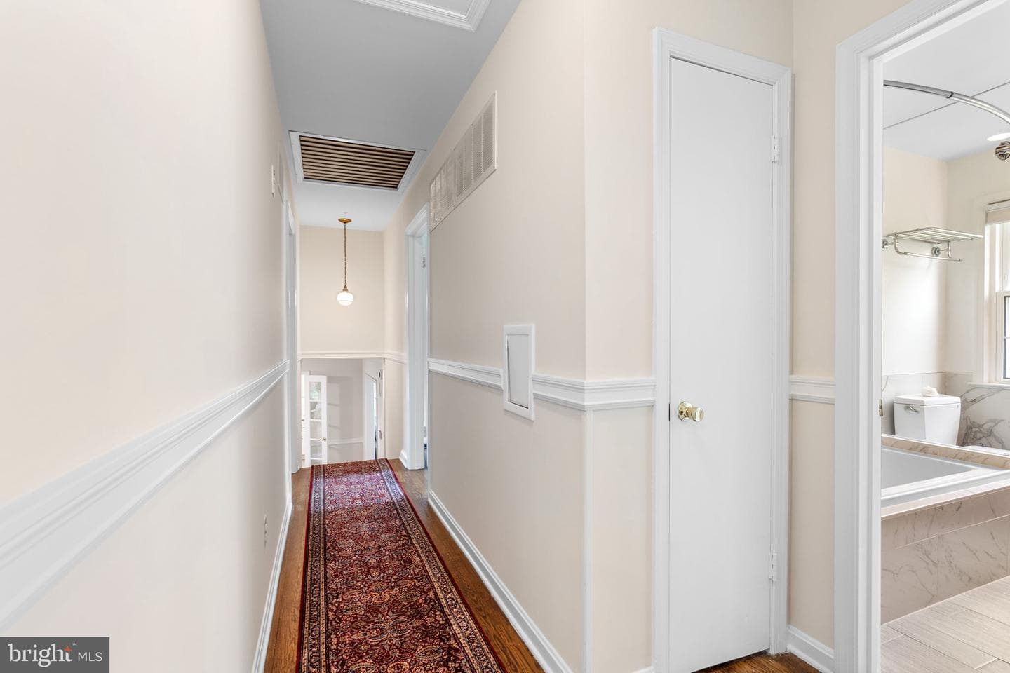 2418 Lancaster Court photo 25