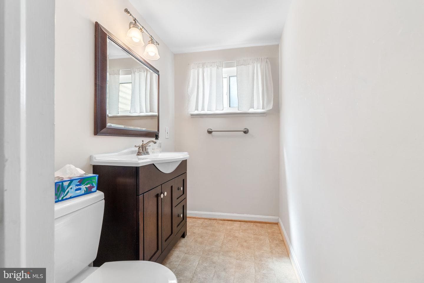 2418 Lancaster Court photo 32