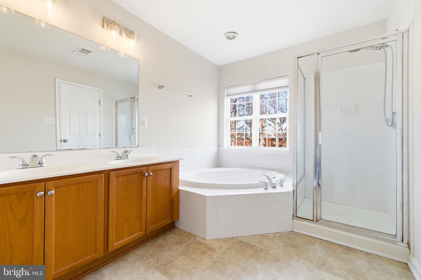 8553 Wyngate Manor Court photo 54