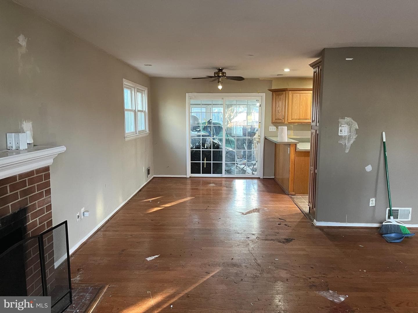 14717 Lock Drive photo 6