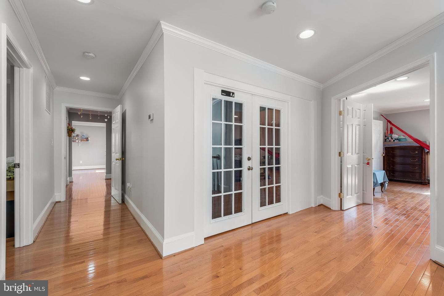 6951 Essex Avenue photo 10