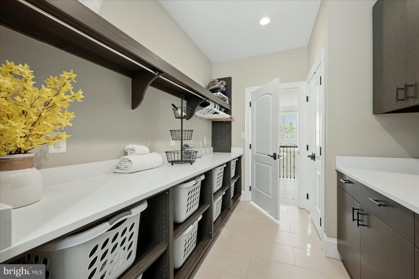 802 Cottage Street SW photo 35