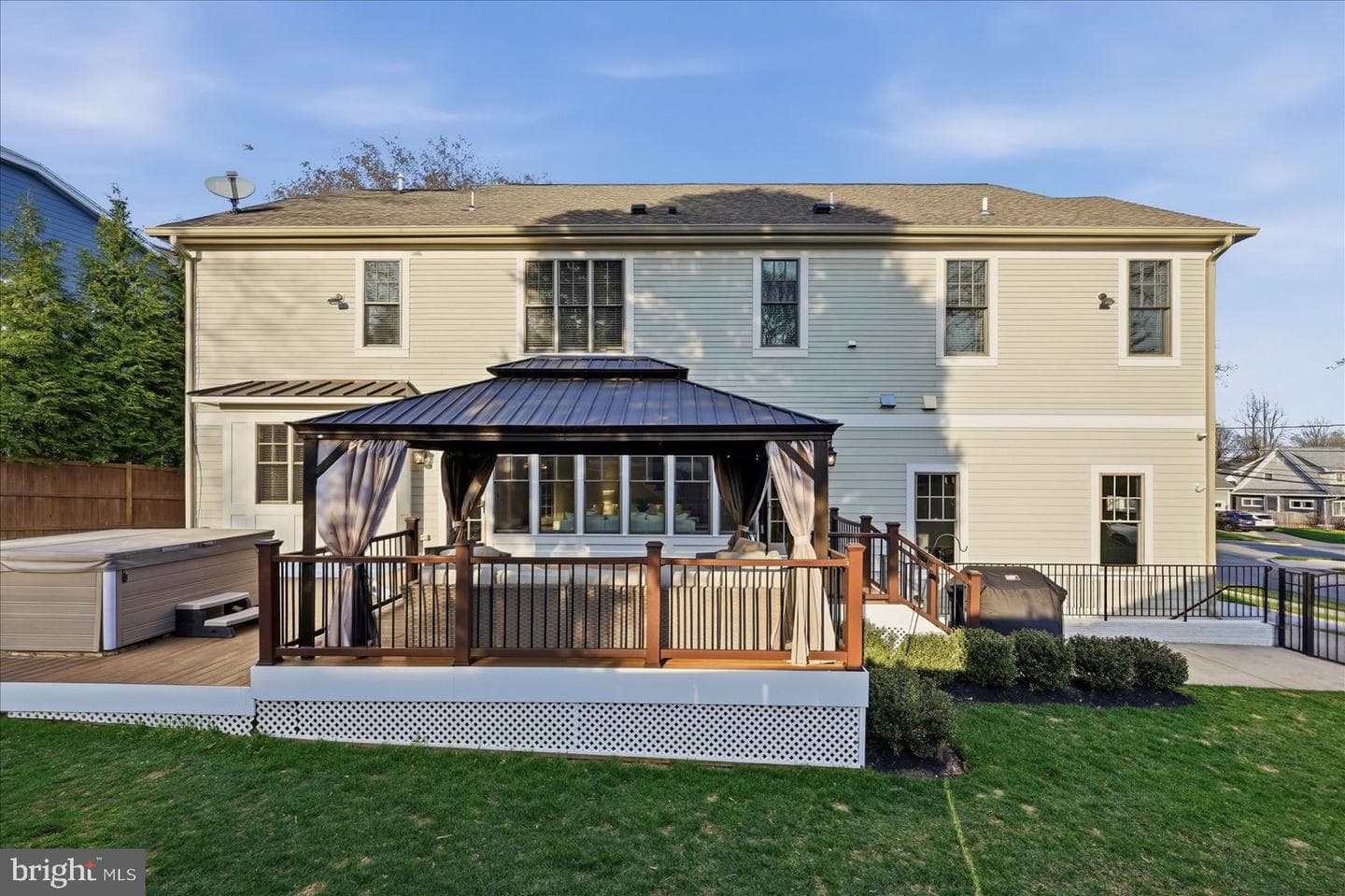 802 Cottage Street SW photo 81