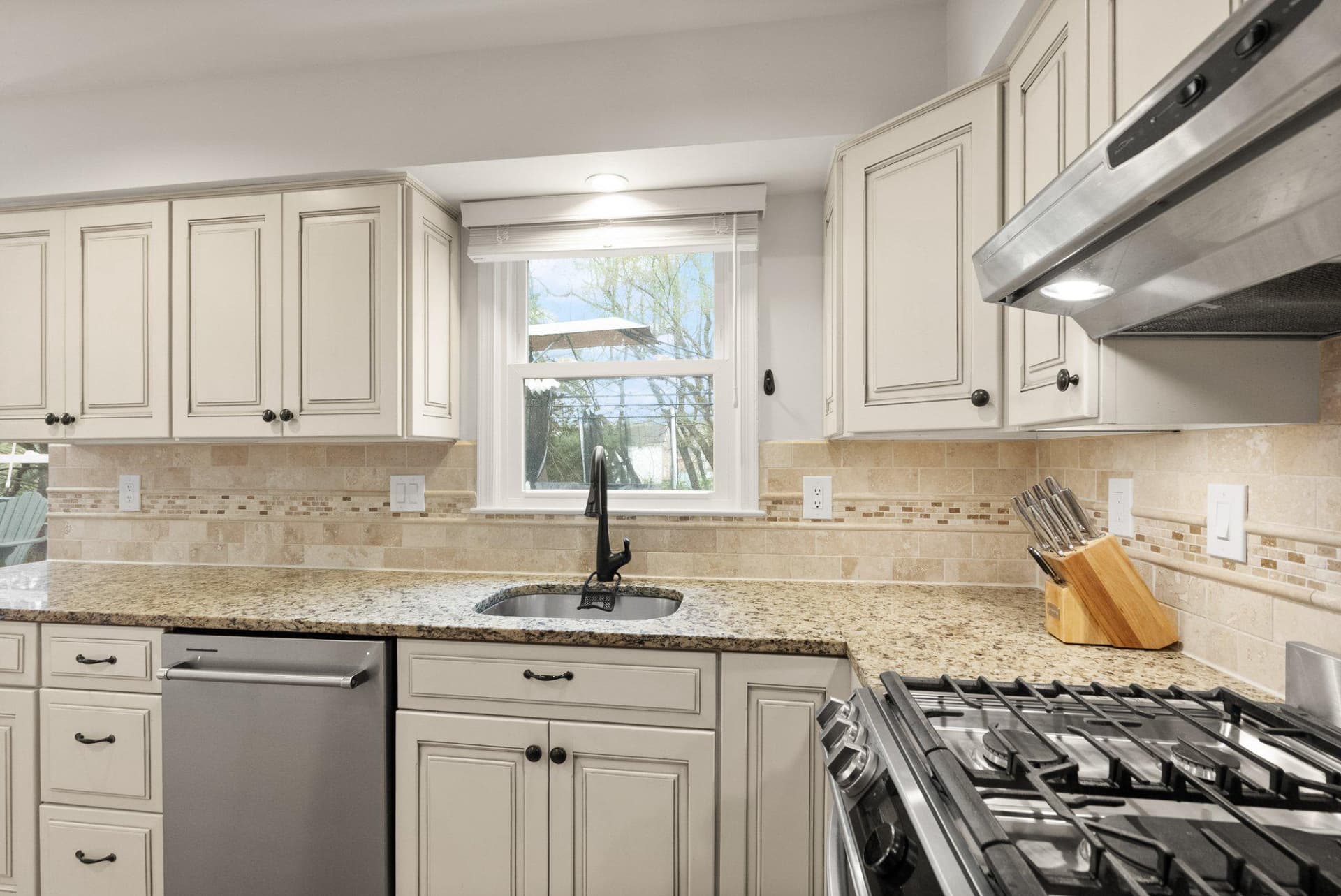 1232 Bishopsgate Way photo 26