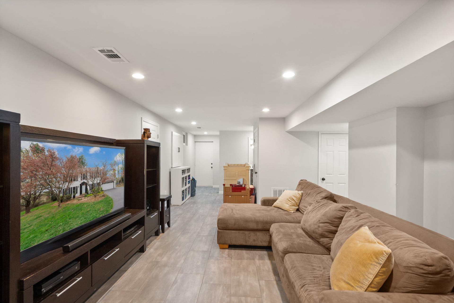 1232 Bishopsgate Way photo 57